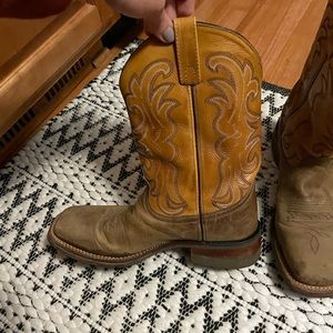 Mens Dan Post 11D Cowboy Boots